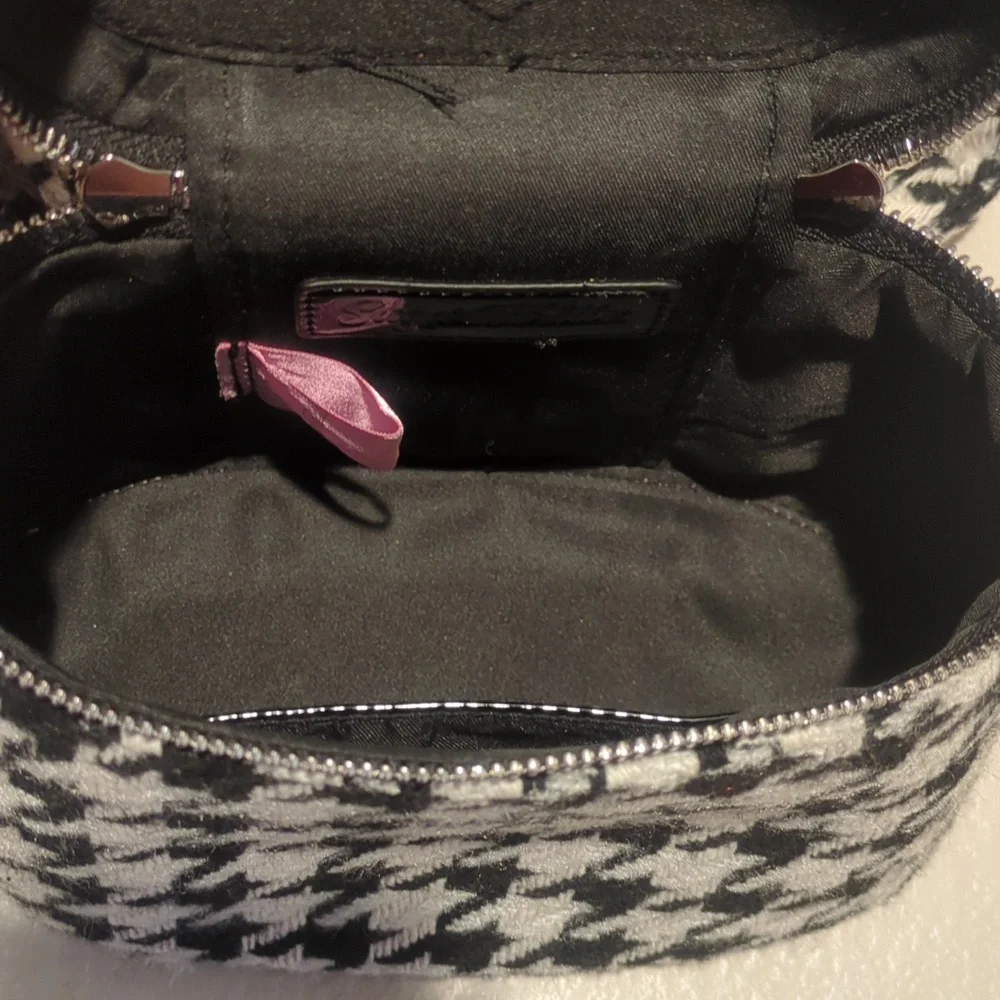 Sugar Thrillz Houndstooth Tweed Crossbody Bag - Picture 4 of 4